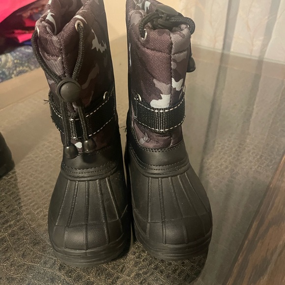 Skadoo Snow Boot - Picture 3 of 4